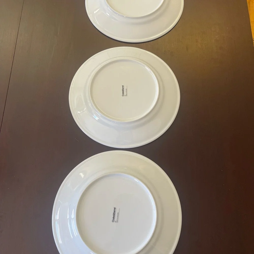 Crate&Barrel White and Blue Dinner Plates (3)